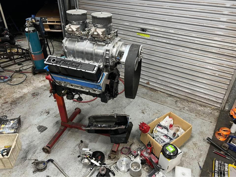 Load image into Gallery viewer, Blueprint 355 Crate Engine and Supercharger

