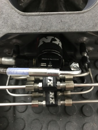 Load image into Gallery viewer, High-Performance 18-Degree SBC Nitrous Intake Manifold
