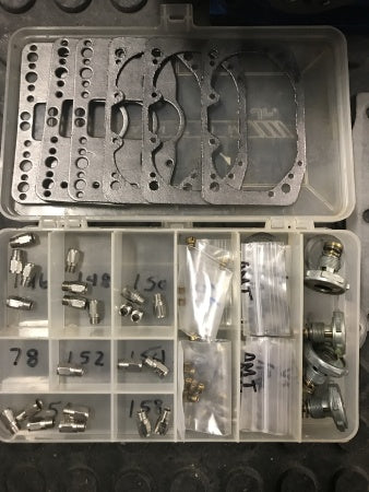 Load image into Gallery viewer, Clean Braswell B-7395 Dominator Carburetor

